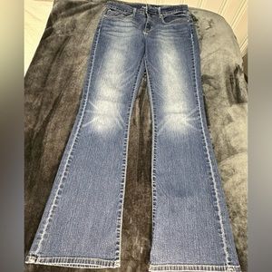 Signature Levi vintage jeans, bootcut. Light wash. Size 10